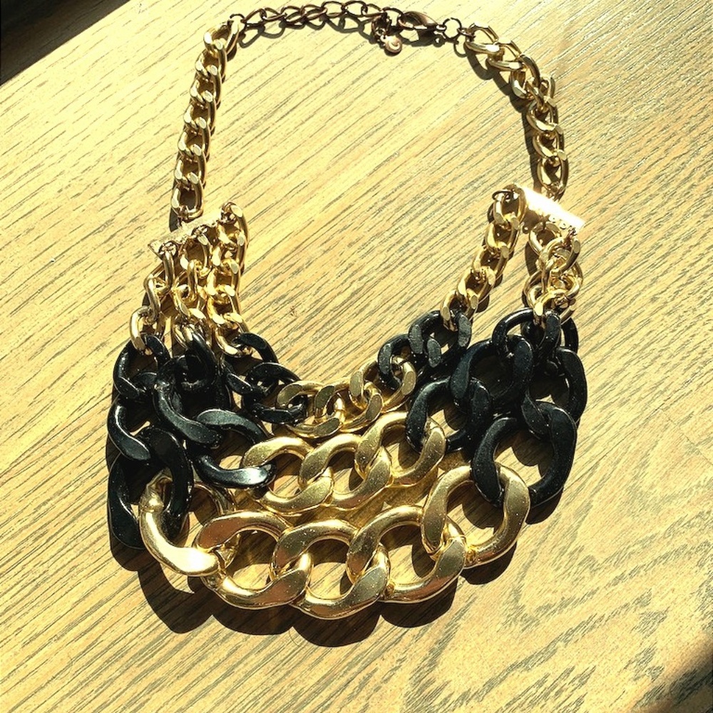 Akira Statement Necklace in Great Condition!